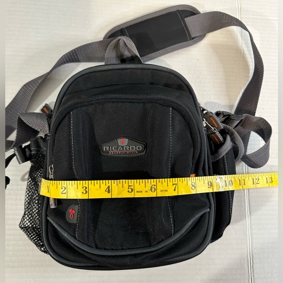 Ricardo Beverly Hills Crossbody Shoulder Black Bag Compartments Pre-owned - Picture 11 of 14